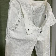 カールカナイゴルフ　パンツ　シルバーロゴ刺繍　32 サイズL  ゴルフパンツ ストレッチ ホワイト 白 サイズLの画像