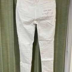 カールカナイゴルフ　パンツ　シルバーロゴ刺繍　32 サイズL  ゴルフパンツ ストレッチ ホワイト 白 サイズLの画像