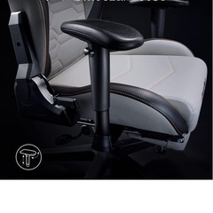 gaming chair／ゲーミング椅子の画像
