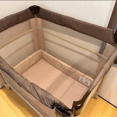 ベビーベッドの画像