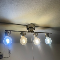シーリングライト　4灯の画像