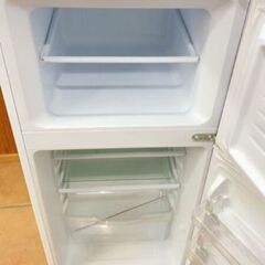 84256　高年式！１人暮らし家電２点セット！配達取り付け無料！の画像