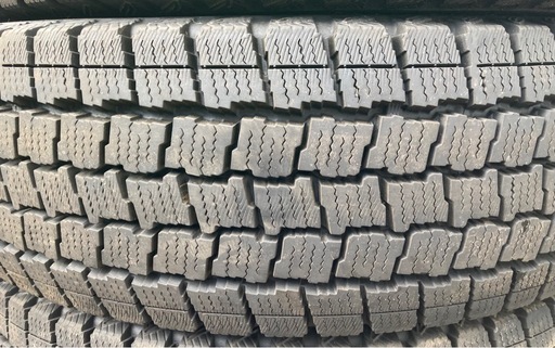 【お取引決まりました】GOODYEAR 195/80R15 2024年製造　冬タイヤLTタイヤ　