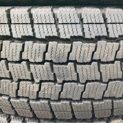 GOODYEAR 195/80R15 2024年製造　冬タイヤLTタイヤ　の画像