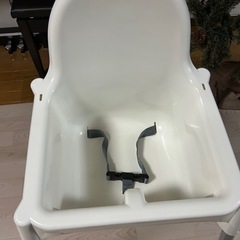 IKEAベビーチェアの画像