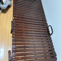 折りたためるスノコベッド の画像