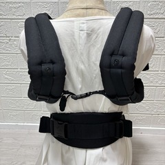 500円お値下げしました‼️　［美品✨］ 手洗い済み❗️ 正規品　おまけ付き‼️　エルゴベビー　アダプト クールエアー　オニキスブラック　の画像