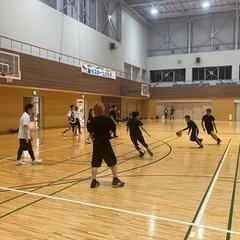 11月3日に勤労福祉会館(唐戸付近)でバスケ！