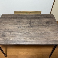 テーブルイスセットの画像