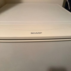SHARP冷蔵庫の画像