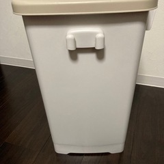 ゴミ箱　2口の画像