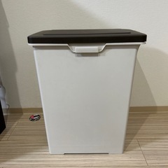 ゴミ箱セットの画像