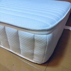無印良品 寝返りしやすいマットレス　高密度ポケットコイルの画像