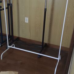 パイプハンガー2本　スチールハンガー1本　3本セットでの画像