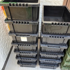 【中古品】メダカ飼育用プラスチック箱の画像