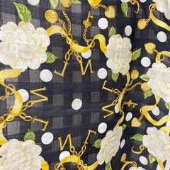 💛大判ハンカチ ELEGANCE PARISの画像