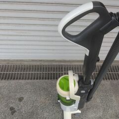 パナソニック、電気掃除機、型MC-SU100A,吸い込み仕事率２５０W、質量4,2Kg、中古良品の画像
