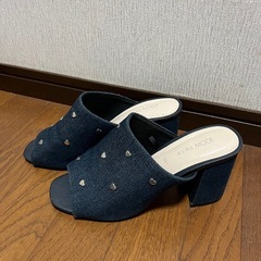 (処分予定)レディース　サンダル　スタッズ　ハート型　デニムサンダル　　LL 24.5の画像