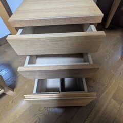 10/28引き取り限定●木製デスク3点セット　十分使えます！の画像