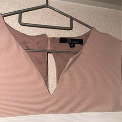 ピンキーアンドダイアンノースリーブドレスの画像