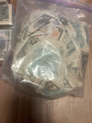 沖縄県内限定激レア希少本物日本古紙幣１０００枚即決25000円