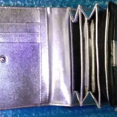 【新品】プレイボーイ折財布　銀ライン　収納多数②の画像