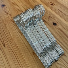 シンプルステンレスハンガー　40本
の画像