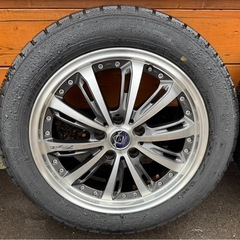 17インチ　スタッドレスバリ目　pcd100の画像