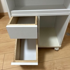 ニトリ　ドレッサー　ワゴン　キャスター付きの画像