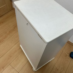 ニトリ　ドレッサー　ワゴン　キャスター付きの画像