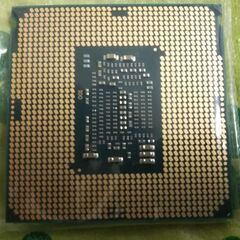 【BIOS OK】Core i3 8100 オマケでNoctuaのCPUクーラー付きの画像