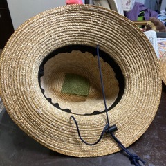 時期外れ　麦わら帽子　２つまとめての画像