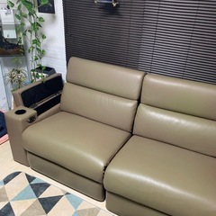３人掛け　電動リクライニングソファーの画像