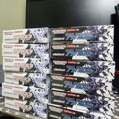 12 unopened box of Pokémon Card Expansion Pack: Black Bolt and white flareの画像