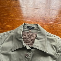 カーキボタン付きロングコートの画像