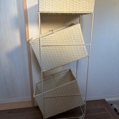 ランドリーバスケットワゴンの画像