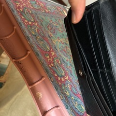 マイケルコース中古黒財布の画像