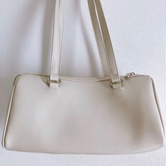 【白・新品未使用】oriental traffic ダブルポケットボストンバッグの画像