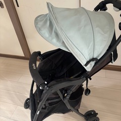 Apricaベビーカーの画像