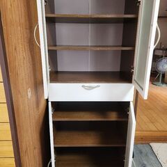 食器棚  無料の画像