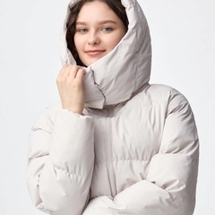 新品タグ付き　GU WOMENダウンジャケット
XLの画像