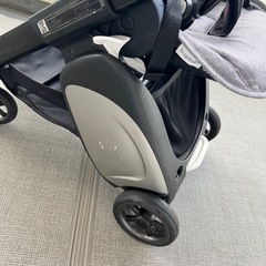 bugaboo ant ベビーカーの画像