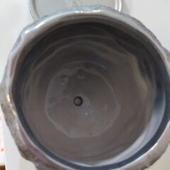 陶器植木鉢　シルバー　未使用の画像