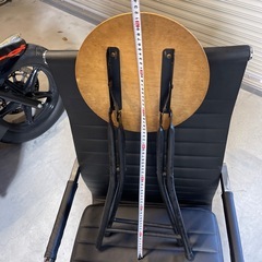 折りたたみ椅子の画像