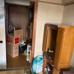 江東区の北砂4丁目住宅で残置物処分しています。の画像