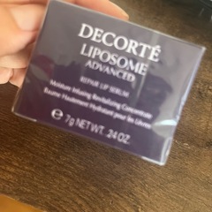 decorte 唇美容液の画像