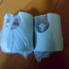 シャワーの蛇口とシャワーとシャワーホルダーの画像