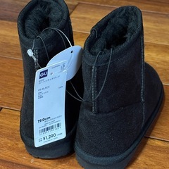 GU キッズ ムートンブーツ 新品19cmの画像