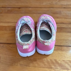 こども靴　スニーカー　女の子　くつの画像