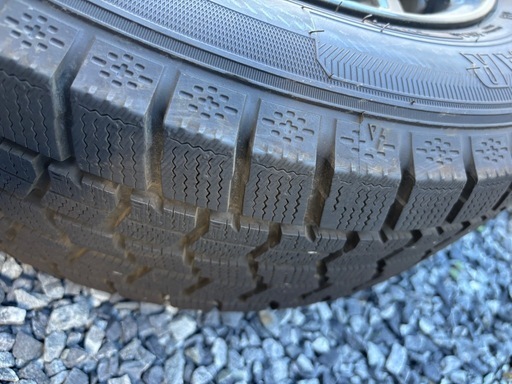 スタッドレスタイヤ　185/65R 15 88 Q  ICE NAVI 7 ホイールセット